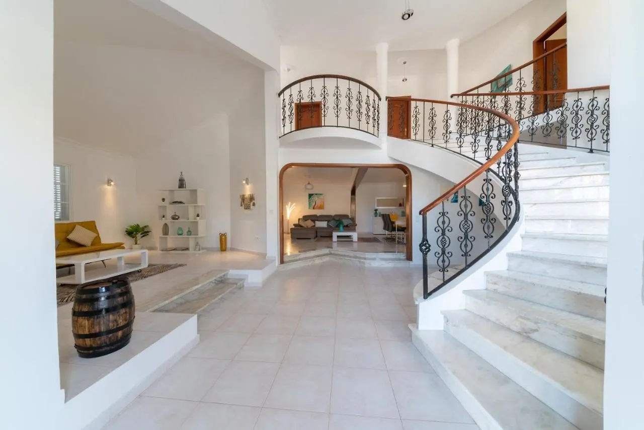 Mansion Almond - Sea, Sun And A Charming Refuge! Villa Paul do Mar  Portugal